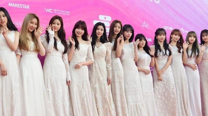 Foto: IZ*ONE Bak Pengantin dengan Gaun Putih di Red Carpet Seoul Music Awards, Ini Komentar Netter