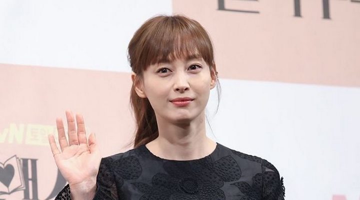 Foto: Muncul Lagi di Layar Kaca, Lee Na Young Cerita Drama Barunya dan Dukungan dari Won Bin