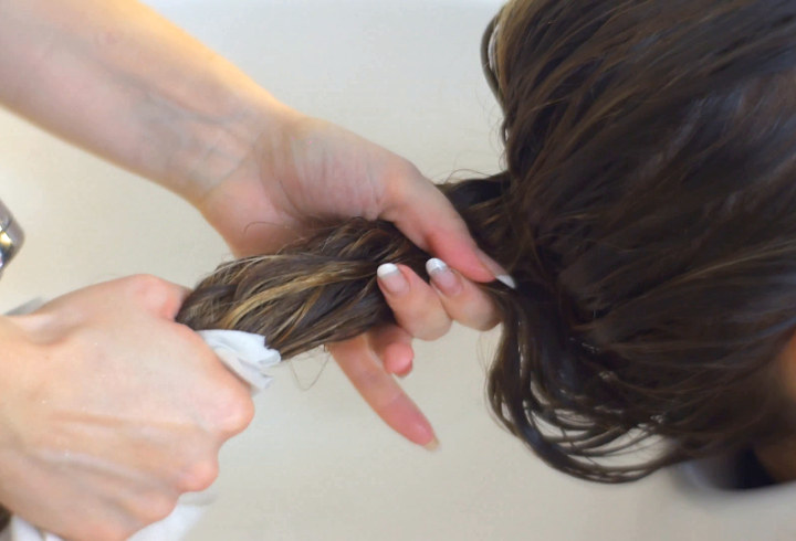 Jangan Sembarangan, Ini 7 Langkah Keramas yang Benar Agar Rambut Tidak