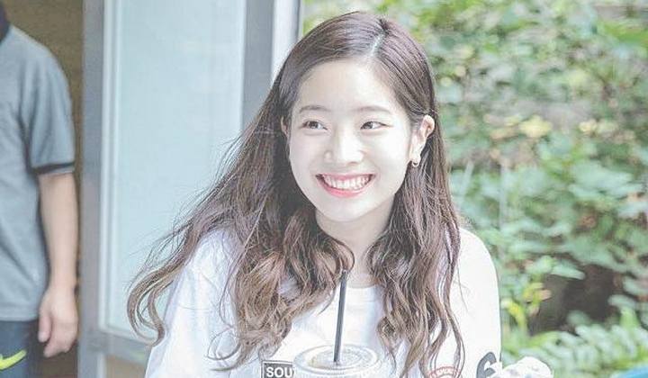 Jelang Comeback, Dahyun Twice Ganti Warna Rambut Jadi Hijau Mirip V BTS