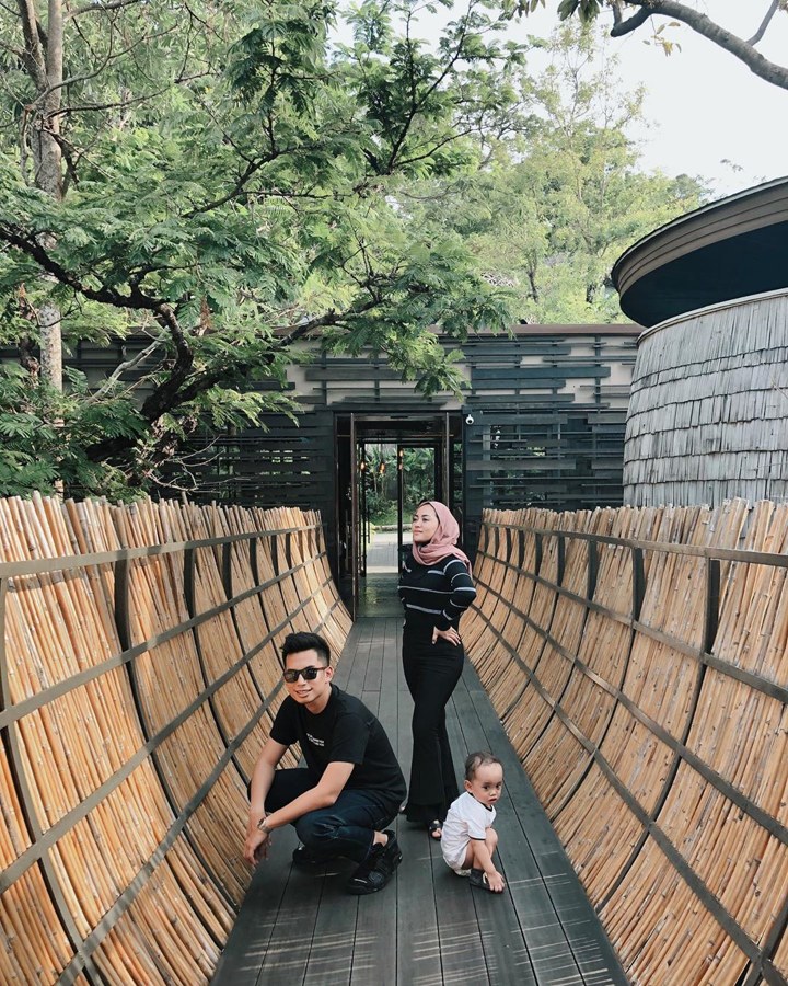 10 Keluarga Artis Indonesia Yang Hobi Traveling Keliling Dunia Seru Banget