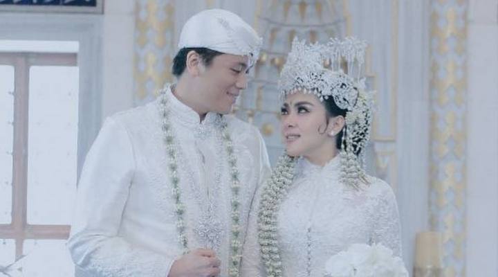 Gambar Reino dan Syahrini