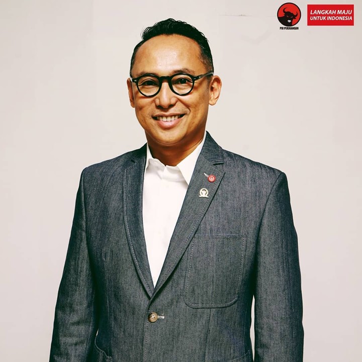 7 Artis Indonesia Ini Berhasil Lolos ke Senayan, Ada yang