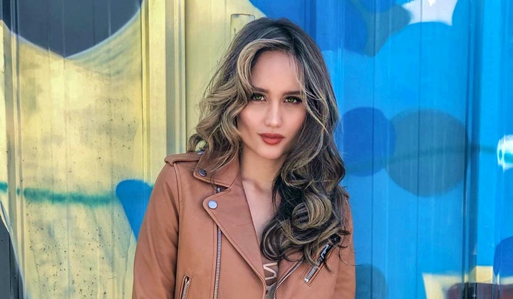 Kostum Mini Dikecam FPI, Sikap Mulia Cinta Laura Ini Malah ...
