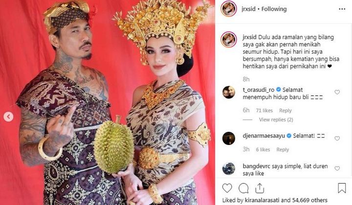 Resmi Nikahi Nora Alexandra, Jerinx SID Pamer Pose Jari Tengah dan Buah Duren