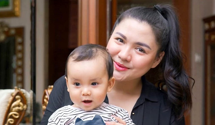 Foto: Vicky Shu Mendadak Jadi Lebih Sering Baper Saat Hamil Anak Kedua, Kok Bisa?