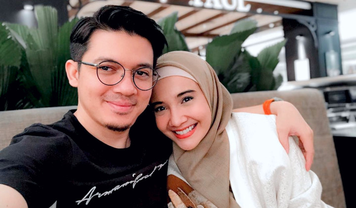 Zaskia Sungkar dan Irwansyah Bikin 'Gigit Jari' Lewat Adegan Mesra Ini