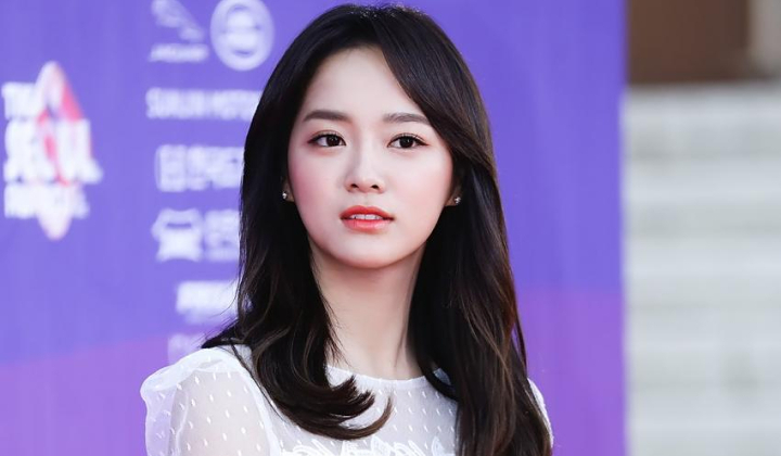 Sejeong instagram kim Uncanny Actress