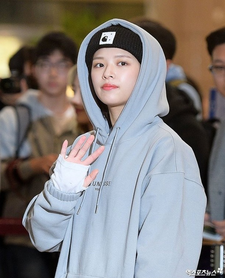 Tampil Bak Seorang Pria, Pesona Ganteng Jeongyeon Twice Nyaris Tak Dikenali