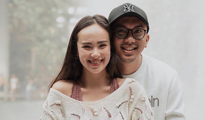Pamela Bowie Dilamar Kekasih, Fakta Usia Jalinan Asmara Tak Terduga