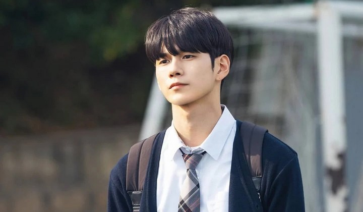 ong seung wu ogah terima hadiah barang dari fans begini ong seung wu ogah terima hadiah barang dari fans begini