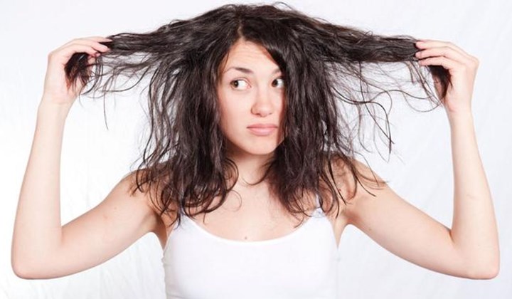 Foto: 7 Cara 'Gratis' Ini Bakal Bantu Rambut Tidak Mudah Lepek atau Berminyak, Yuk Ikuti!