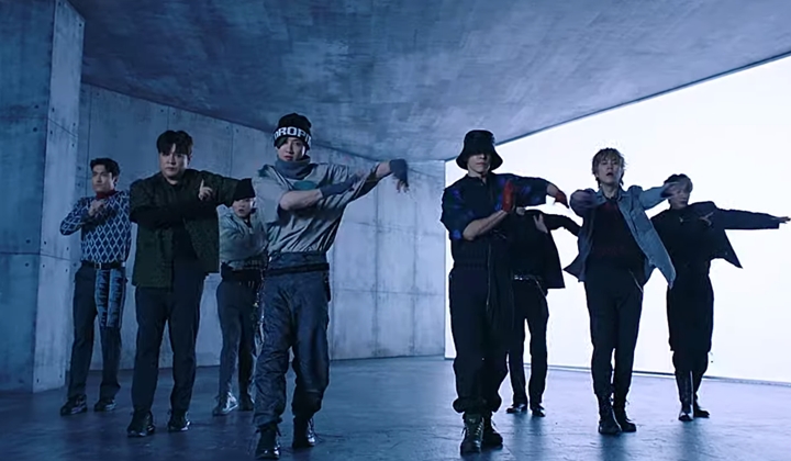 Foto: Super Junior Tampil Enerjik Dengan Musik Hip Hop Di MV '2YA2YAO!'