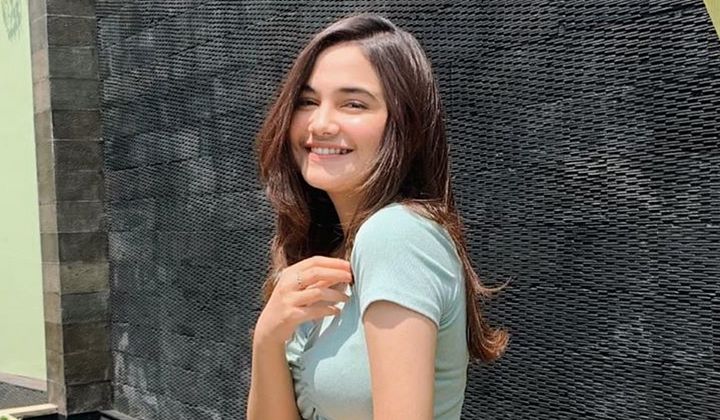 Pakai Gaun Sepaha Syifa Hadju Pamer Body Goals Dan Kaki Jenjang