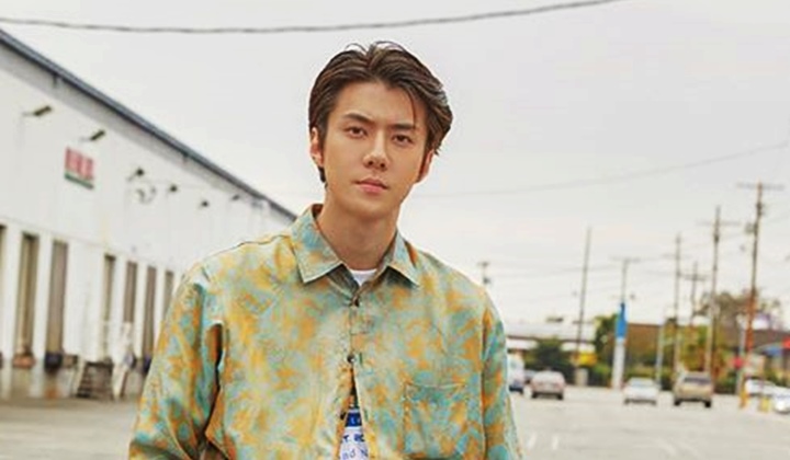 Sehun EXO Bikin Ambigu Pose di Wastafel, Pesona Visual Dipertanyakan