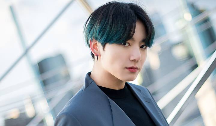  Jungkook  BTS Pamer Lukisan  ARMY Malah Ngakak Hingga 