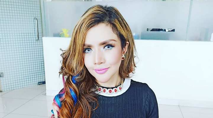 cat rambut barbie