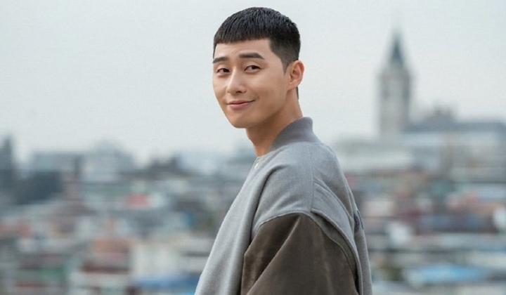 ‘Itaewon Class’ Tamat, Park Seo Joon Ganti Gaya Rambut ‘Nanas’