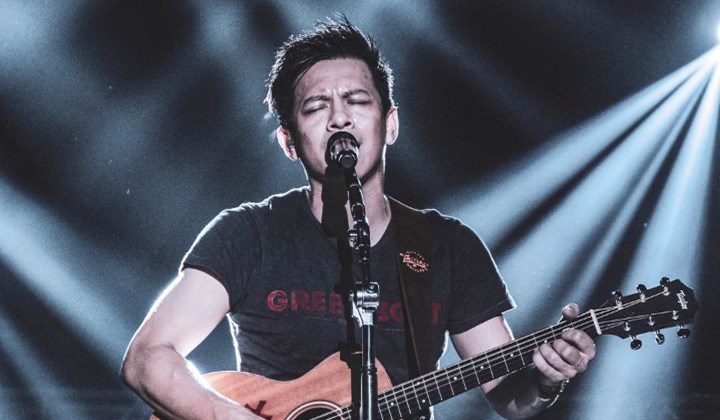 Efek #diRumahAja, Ariel NOAH Potong Rambut Kenakan Alat 