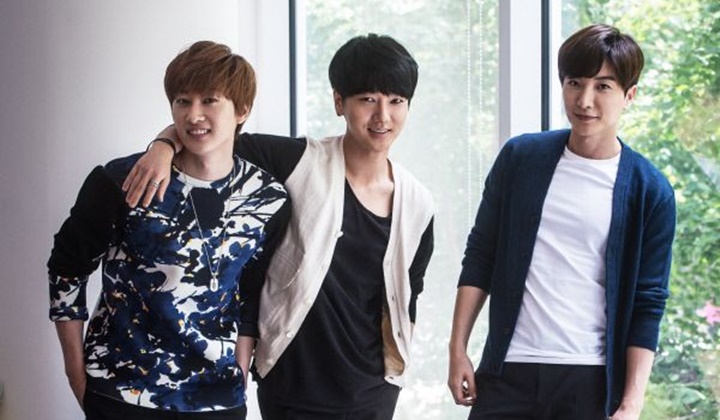 Foto: Eunhyuk Sindir Member Super Junior ‘Gila’, Kocaknya Leeteuk dan Yesung Langsung Protes