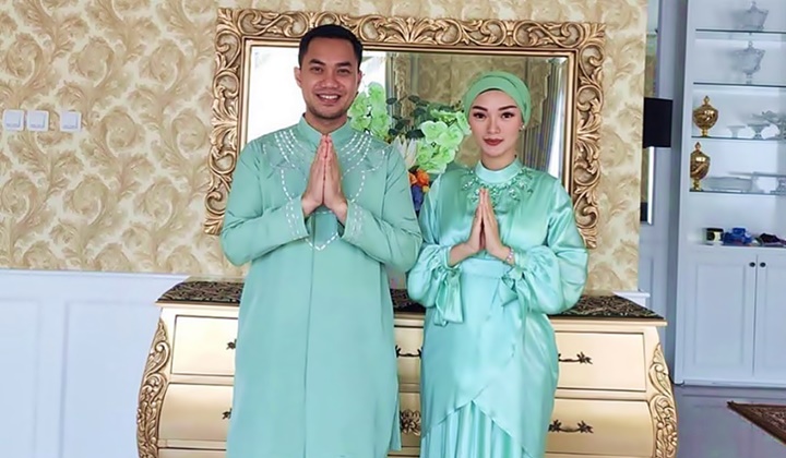 Foto Zaskia Gotik Dan Suami / Hamil 7 Bulan & Jauh dari Sang Suami, Zaskia Gotik Unggah ... : We did not find results for: