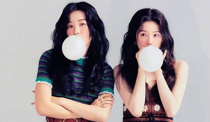Foto: Bak Gadis Kembar, Irene dan Seulgi Tampil Memikat di Video Teaser