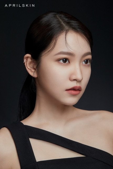 Yeri Pamerkan Wajah Kinclong Jadi Brand Ambassador Kosmetik APRILSKIN