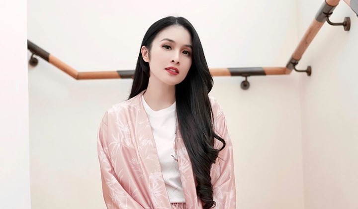 Sandra Dewi Lekat dengan Imej 'Rendah Hati' Meski Bergelimang Harta