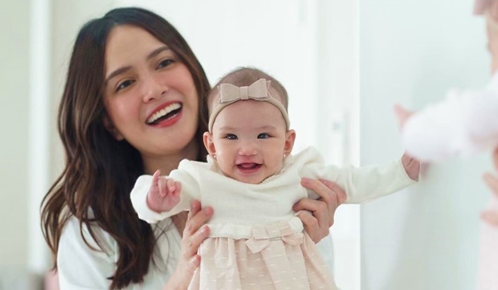 Momen Shandy Aulia Terkejut Lihat Tumbuh Kembang Claire, Sudah Bisa Lakukan Ini di Usia 5 Bulan