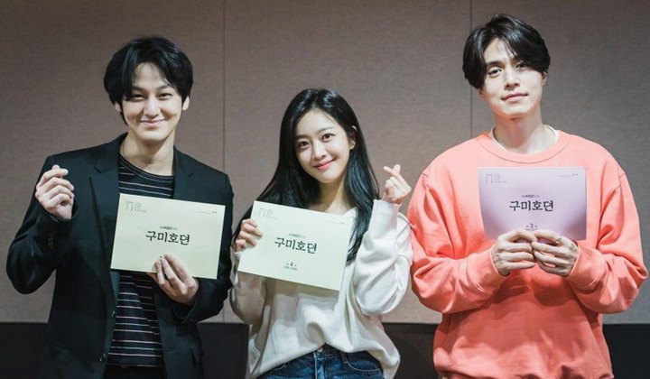 Foto: Kim Bum, Jo Bo Ah dan Lee Dong Wook Bikin Rindu Kumpul di Pembacaan Naskah Drama Terbaru