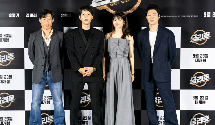Foto: Penuh Efek, Joong Ki-Kim Tae Ri Cs Ungkap Spesialnya Film 'Space Sweepers' yang Telan Biaya Mahal