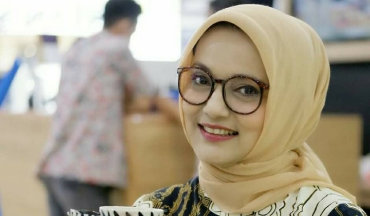 Foto: Tuai Banyak Kontra, Marissa Haque Singgung Soal Azab Saat Bicarakan UU Cipta Kerja