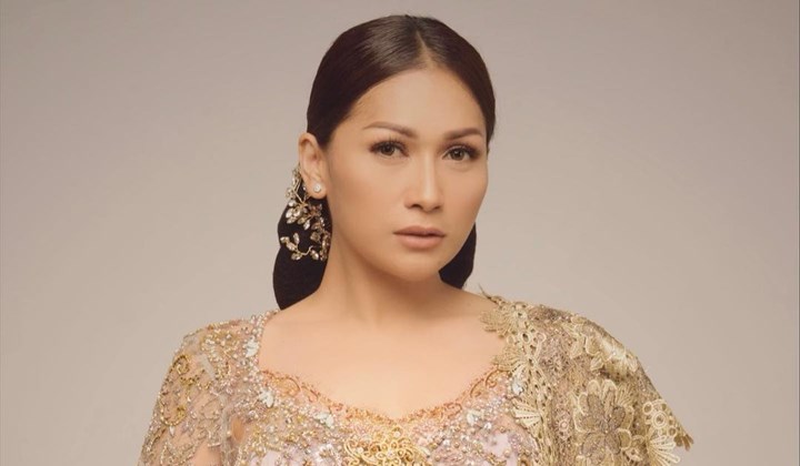 Tata Janeta Dikabarkan Diam-diam Dipersunting Mantan Suami Angelina Sondakh