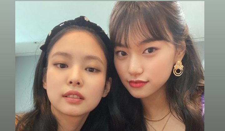 Foto: Kembali Pamer Persahabatan, Jennie-Doyeon Adu Visual Menawan di Belakang Panggung 'Inkigayo'
