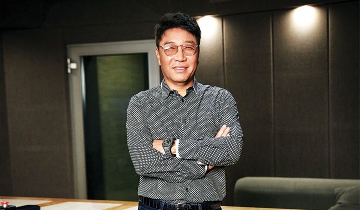 Foto: Lee Soo Man Kenalkan 4 Member Aespa di Forum Industri Budaya Dunia 2020