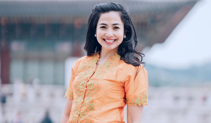 Rayakan Ultah ke-47, Feni Rose Ngaku Tetap Umur 33 Tahun Gara-gara