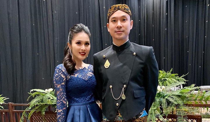 Foto: Sandra Dewi Tuai Reaksi Gemas Usai Buat Pengakuan Begini Saat Kenang Resepsi Mewah Pernikahannya