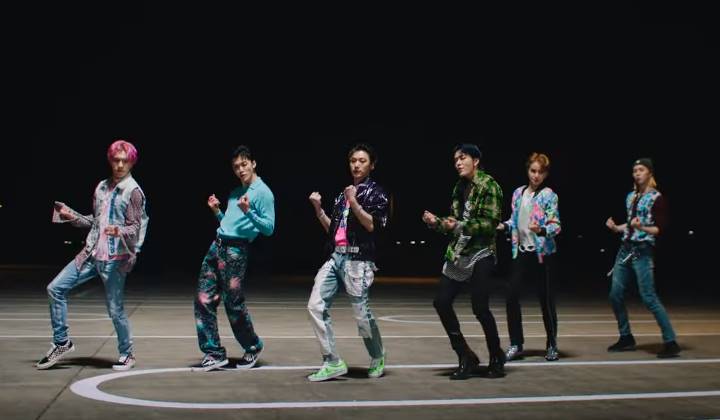 Foto: NCT U Tampilkan Koreografi Energik Hingga Pesona Baru di MV 'Work It'