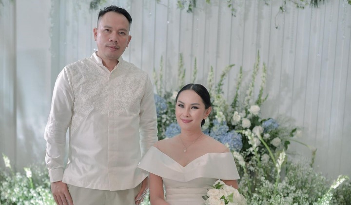 Foto: Kalina Oktarani Memohon Ayah Mau Tanda Tangan Pernikahan Dengan Vicky Prasetyo