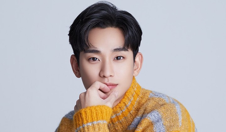 Foto: Kim Soo Hyun Bikin Heboh Dikabarkan Terima Bayaran Miliaran Rupiah di Drama 'That Night'