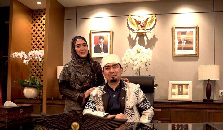 Ustaz Solmed Kembali Beri Pembelaan, Samakan Aksi Joget Istri dengan