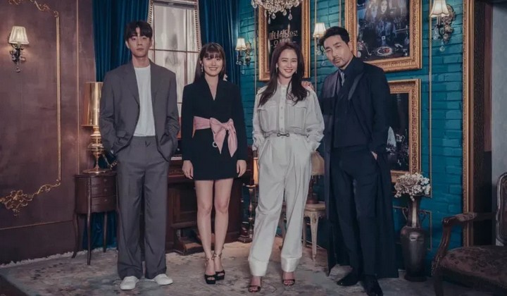 Foto: Song Ji Hyo-Nam Ji Hyun Bicara Drama 'The Witch’s Diner' dan Bedanya dengan 'Hotel Del Luna'