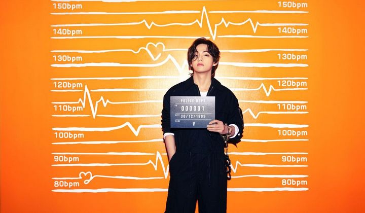 Foto: V BTS Menangkan Voting Selebriti yang Paling Cocok Tampil di Sampul Majalah Forbes Korea