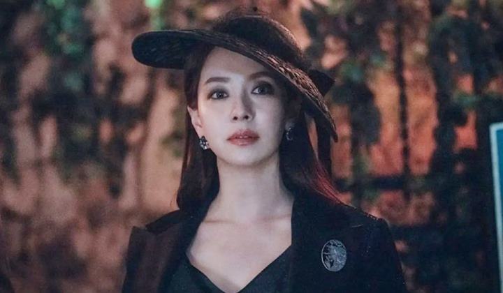 Foto: Song Ji Hyo Siap Main Season 2 dan Beber Kesulitan Perankan Penyihir di 'The Witch's Diner'