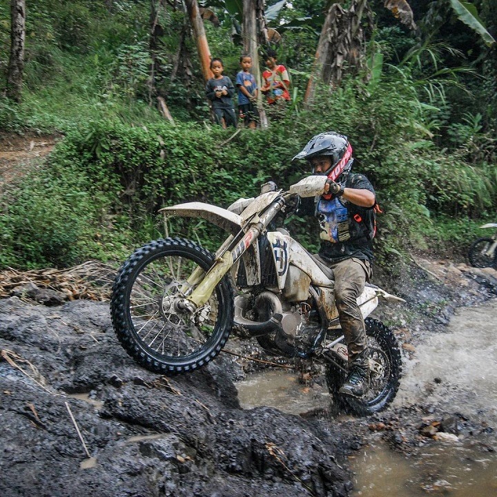 Yamaha TTX 115i Adventure