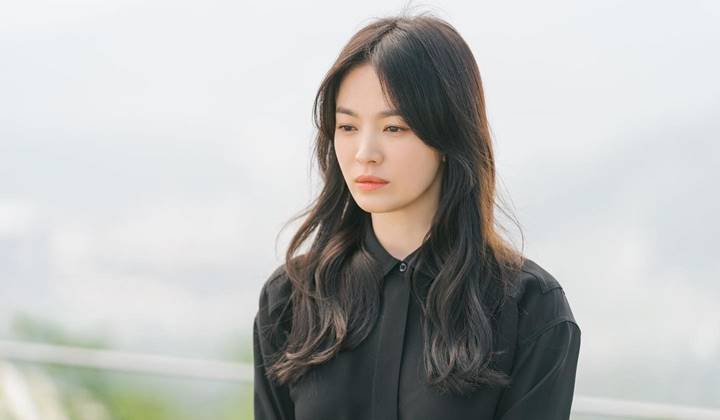 Foto: Song Hye Kyo Duduki Peringkat Satu Aktris Paling Dibicarakan usai Dinilai Tak Jamin Pengaruhi Drama