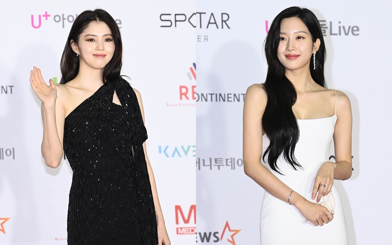  Song Ji Hyo-Jeon Yeo Bin Tampil Maskulin, Moon Ga Young-Han Soo Hee Adu Cantik di Asia Artist Award