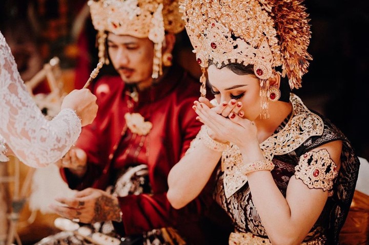 Menikah Dengan Adat Bali
