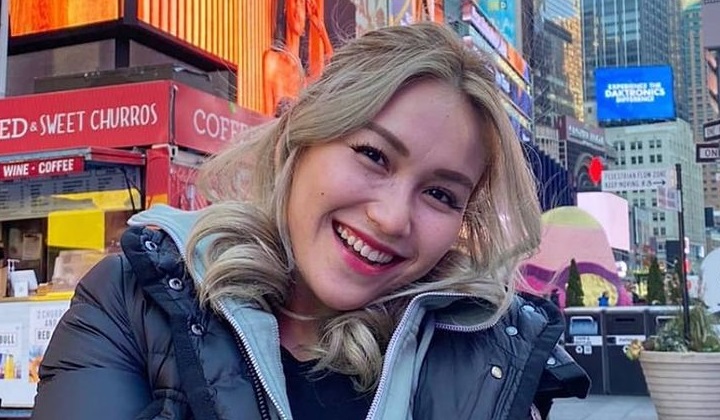 Foto: Banyak Doa Manis Serta Harapan Ayu Ting Ting di Tahun 2022, Termasuk Keinginan Berumah Tangga Lagi?