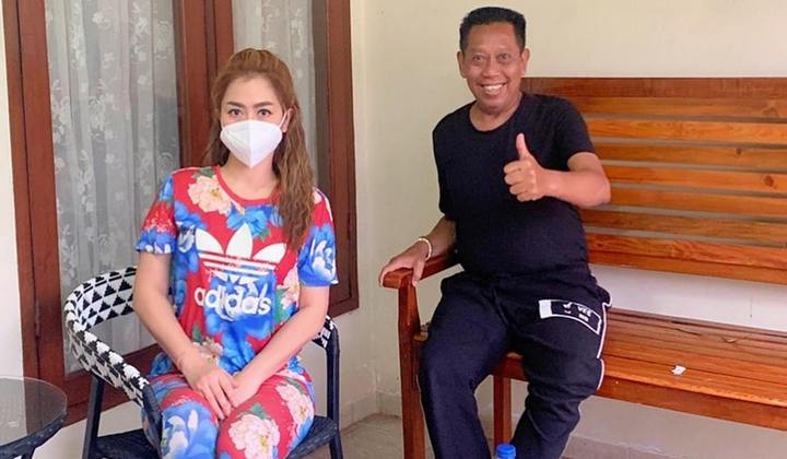 Vega Darwanti Kesal Isu Tukul Arwana Meninggal Dunia Terus Beredar